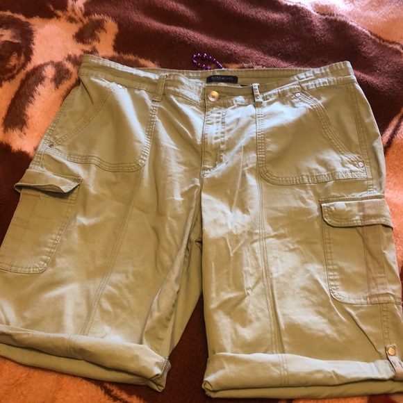 Lightweight shorts - Picture 3 of 8